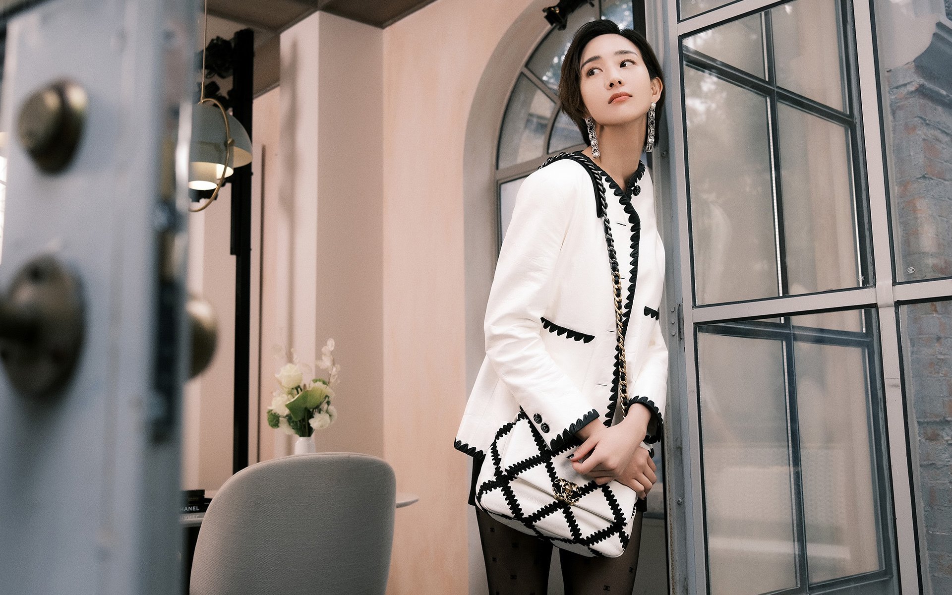 Kaiyun APP-哥伦比亚女足在巴黎奥运会上展现出强大的团队协作能力，哥伦比亚男足主帅