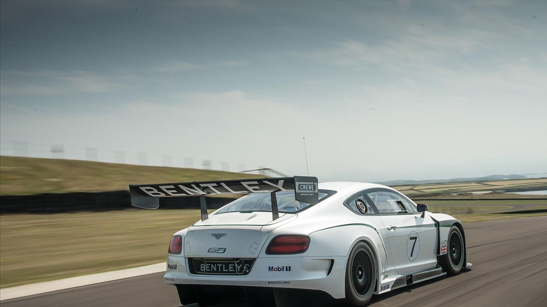 守望先锋 新人选手首秀出色 俱乐部深度布局青训，守望先锋阵容大全